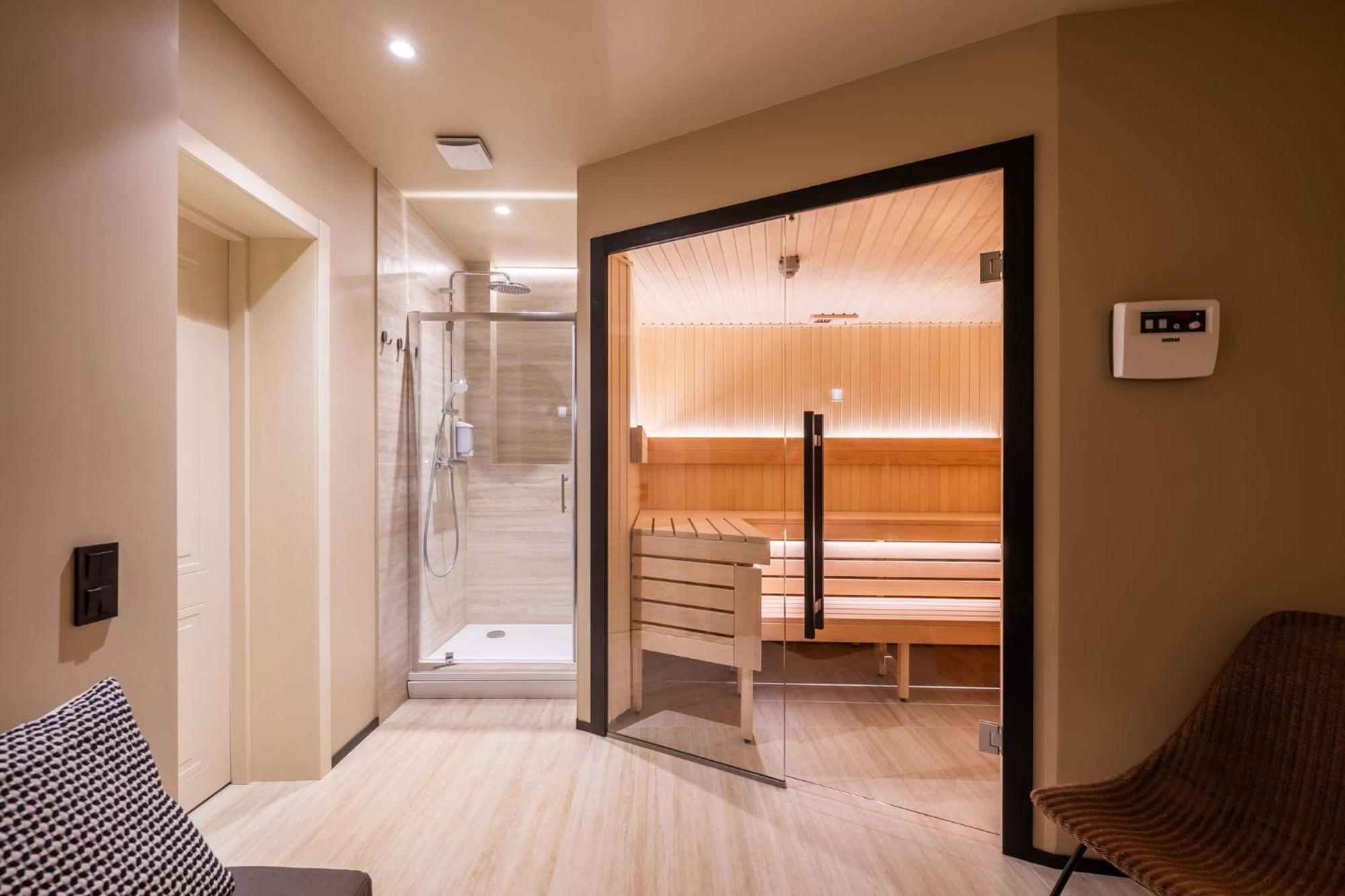 Dandelion Apartments Lacplesa Riga Ngoại thất bức ảnh